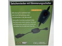 Zwischenstecker mit Dämmerungsschalterund Zeitvorwahl (1- 9 Std.) über Display